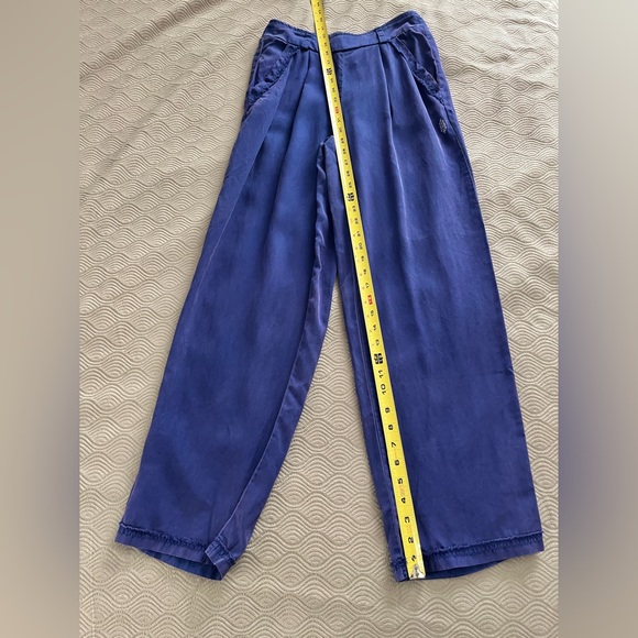 Free People NWOT pleat front sueded pants in purple size XS - Picture 3 of 8